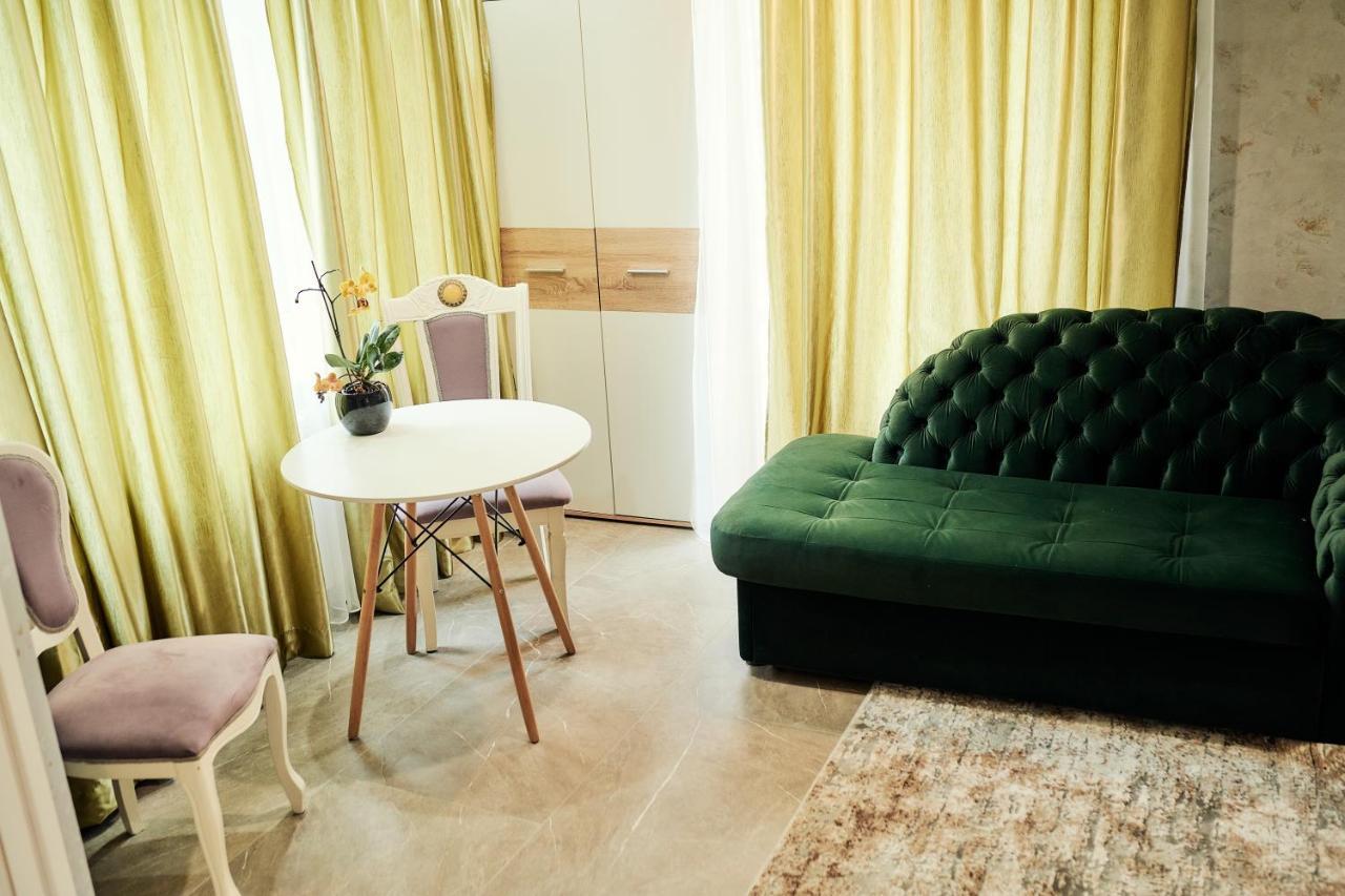ホテル Santorini Codru エクステリア 写真